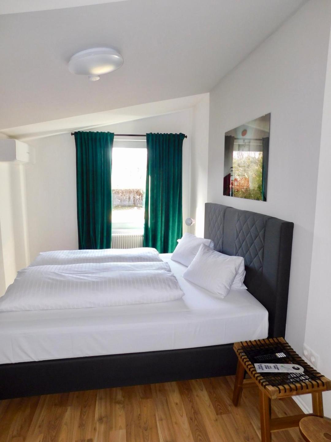 Pension Rohrer Am Murradweg - Ehrenhausen An Der Weinstrasse Екстер'єр фото